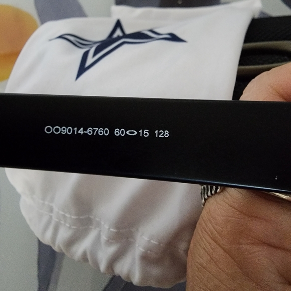 Oakley Cowboy Sunglasses - Picture 5 of 7